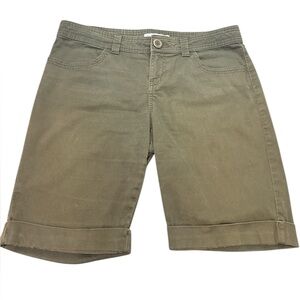 Revolution by Ricki’s Olive Bermuda Shorts Size 8